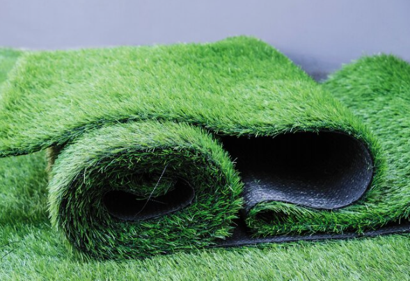 Grama sintética 12mm: a combinação ideal de praticidade e versatilidade
