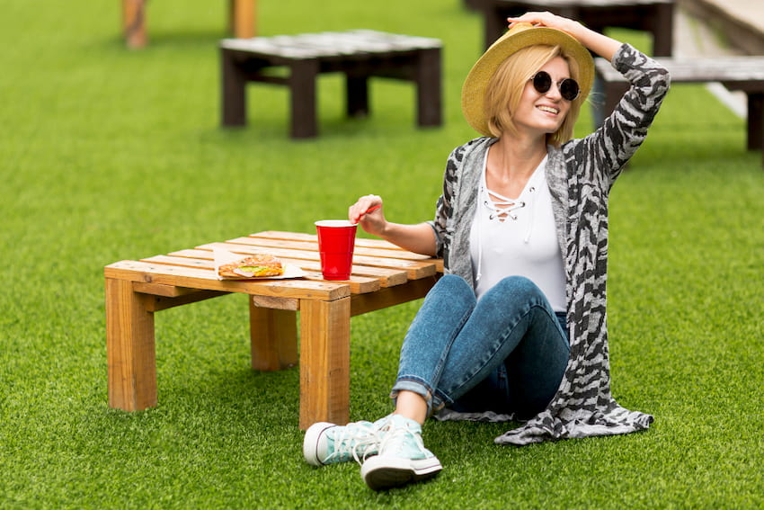 Grama sintética vale a pena? Conheça todas as vantagens