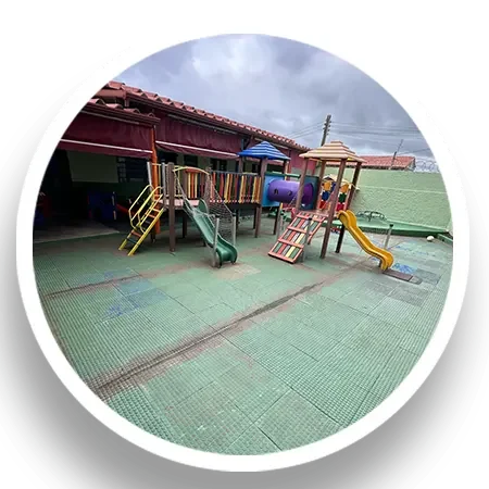 Playground Escolar - Antes
